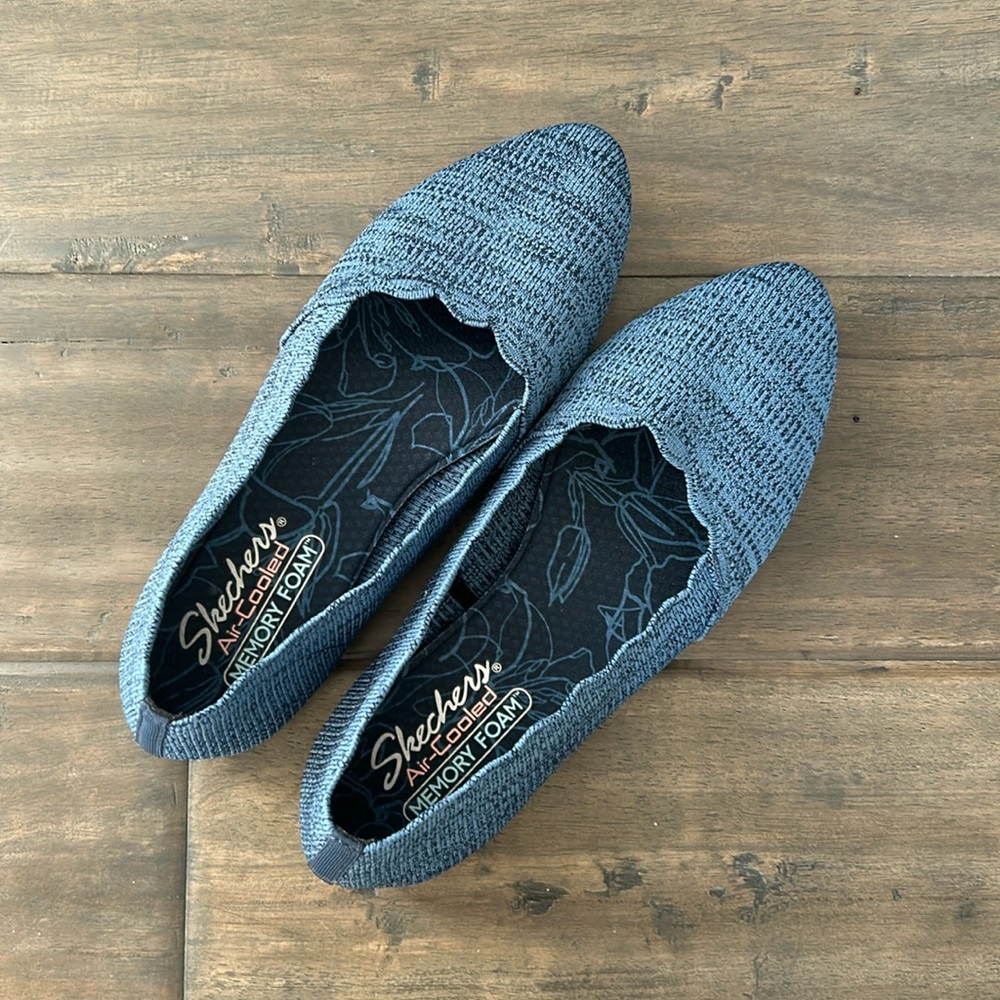 Skechers Cleo Flat Navy Size 8